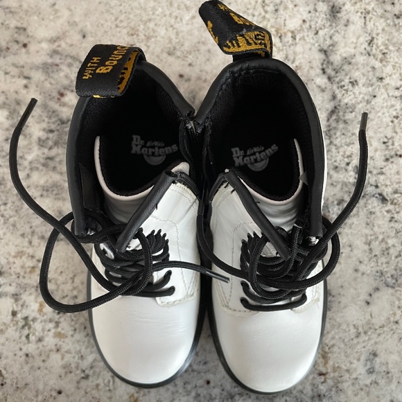 Dr. Martens Kids - White - Picture 4 of 6